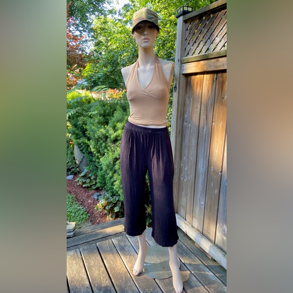 🐦‍⬛4/$20🐦‍⬛ Faded Black Baggy Boho 3/4 Length Pants - Picture 2 of 9